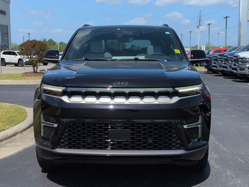 New 2026 Jeep Grand Wagoneer L 4WD image 2
