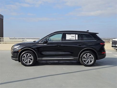 New 2026 Lincoln Corsair Premiere image 4