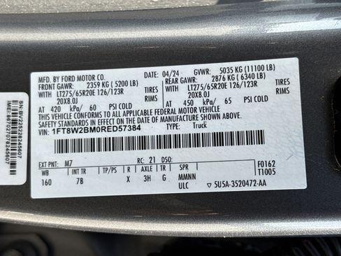 Used 2024 Ford F250 Platinum AWD/4WD image 36