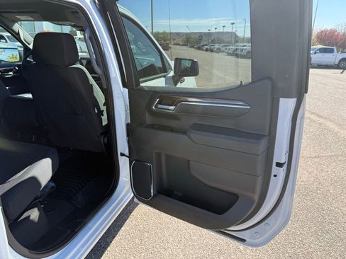 New 2026 GMC Sierra 1500 Elevation w/ X31 Off-Road Package AWD/4WD image 21