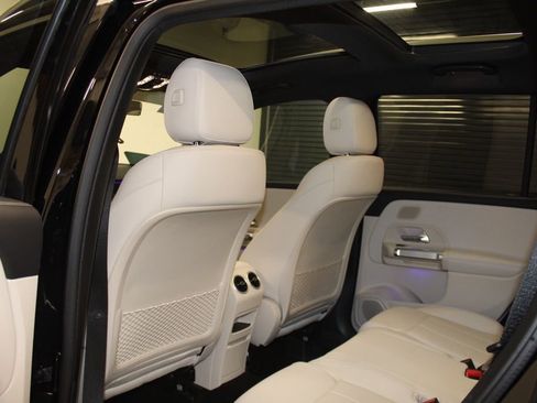 Certified 2026 Mercedes-Benz GLB 250 GLB 250 image 34