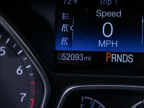 Used 2018 Ford Focus Titanium image 12