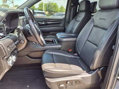 Used 2021 GMC Yukon XL Denali w/ Denali Premium Package RWD image 24
