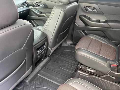 Used 2022 Chevrolet Traverse High Country w/ LPO, Floor Liner Package image 15