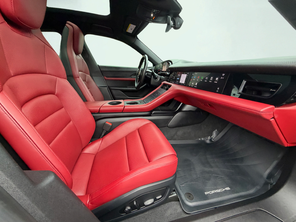 Used 2022 Porsche Taycan RWD image 42