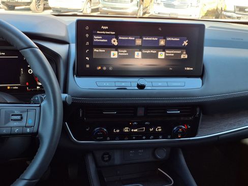 Certified 2024 Nissan Rogue Platinum w/ Platinum Premium Package image 15