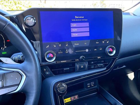 Used 2024 Lexus NX 350h AWD w/ Vision Package image 6