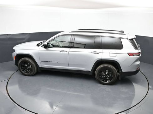 New 2026 Jeep Grand Cherokee L 4WD image 42