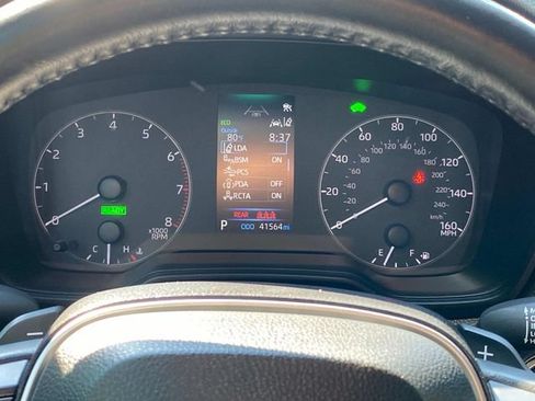 Used 2023 Toyota Corolla Cross AWD Hybrid image 16