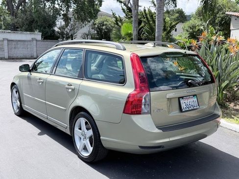 Used 2008 Volvo V50 2.4i FWD image 3