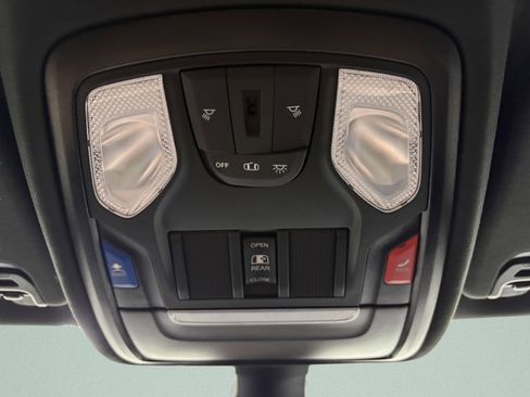 Used 2024 RAM 1500 Big Horn AWD/4WD image 28