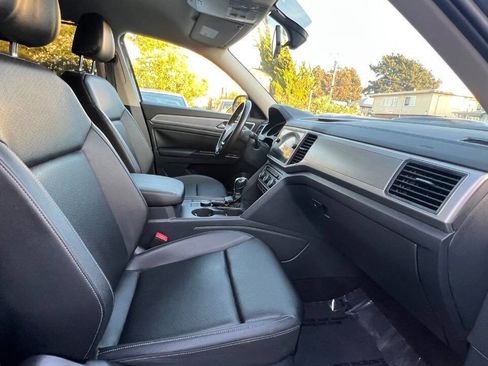 Used 2019 Volkswagen Atlas SE w/ Towing Package image 25