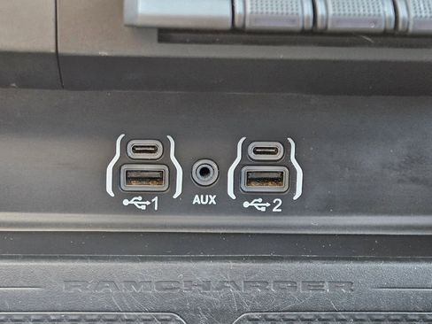 Used 2025 RAM 1500 Laramie AWD/4WD image 19