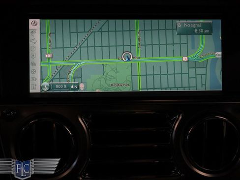 Used 2017 Rolls-Royce Dawn RWD image 30