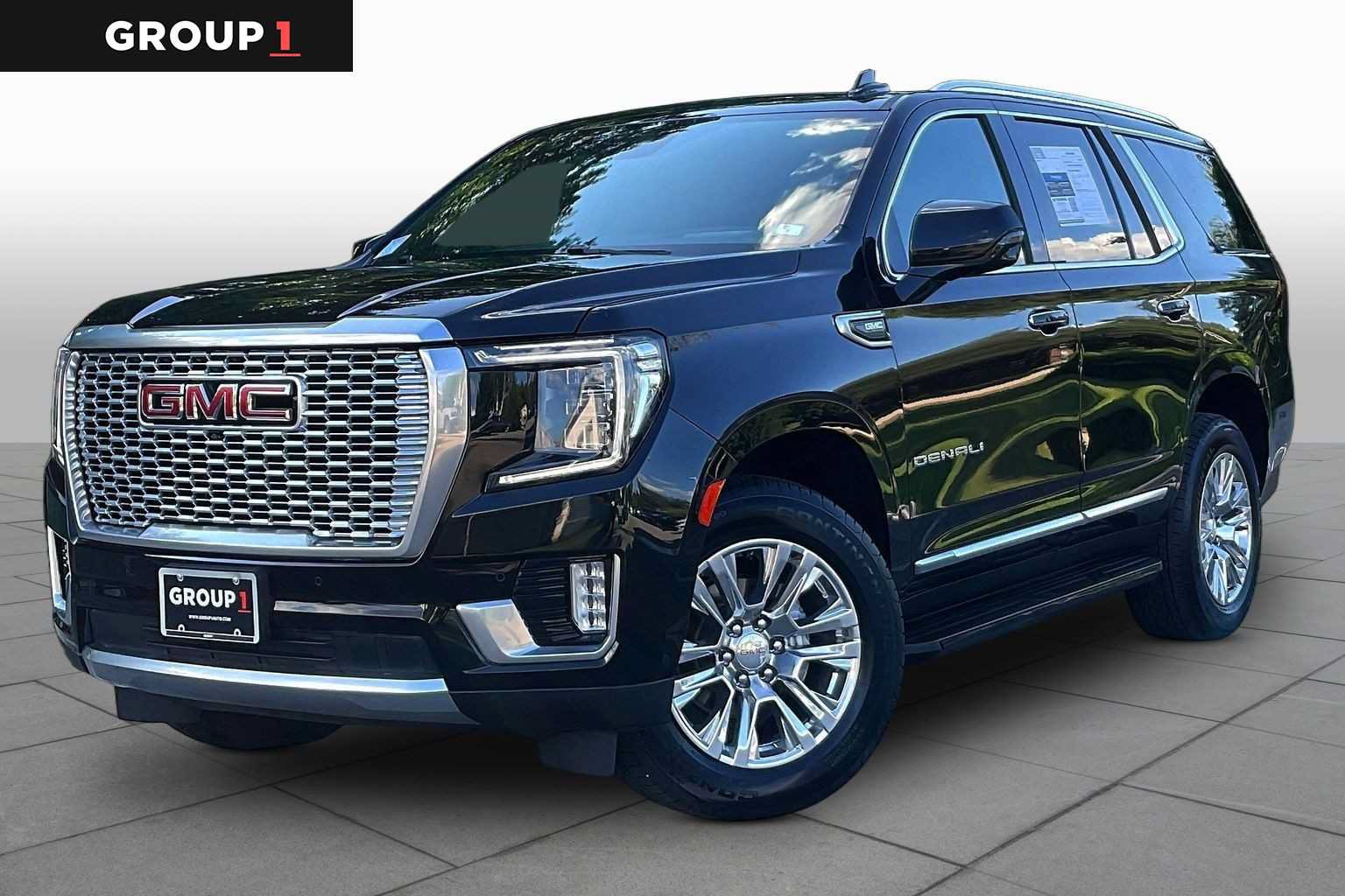 Used 2024 GMC Yukon Denali w/ Advanced Technology Package AWD/4WD image 1