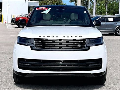 Used 2025 Land Rover Range Rover Long Wheelbase SE AWD/4WD image 10
