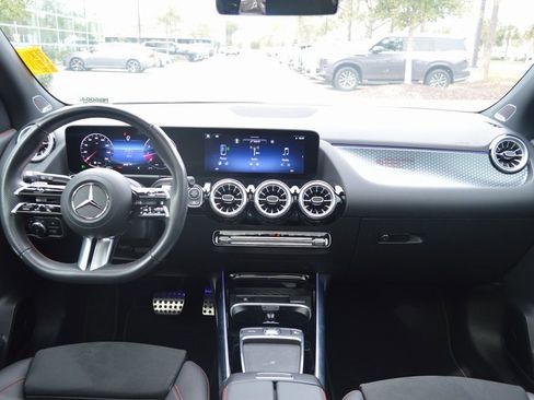 Certified 2025 Mercedes-Benz GLA 250 image 34