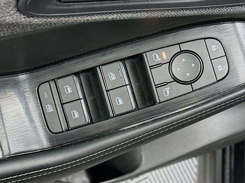 Used 2023 Nissan Rogue SV AWD/4WD image 15