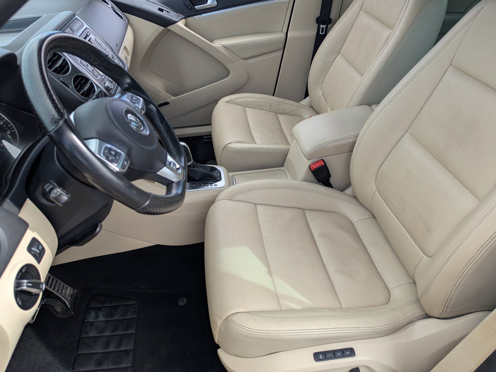 Used 2015 Volkswagen Tiguan R-Line AWD/4WD image 19