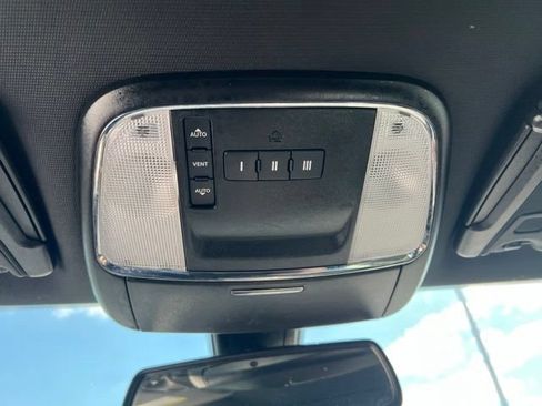 Used 2020 Dodge Charger R/T w/ Driver Convenience Group RWD image 24