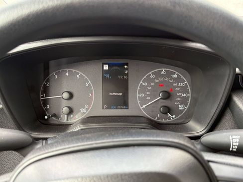 Used 2025 Toyota Corolla LE FWD image 19