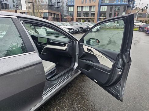 Used 2026 Toyota Camry XLE image 26