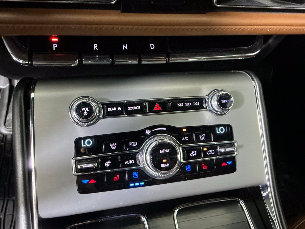 Used 2020 Lincoln Aviator Reserve w/ Equipment Group 201A RWD image 11