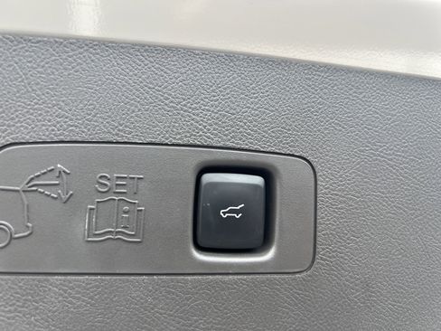 Used 2021 Lincoln Corsair Reserve w/ Equipment Group 201A image 32