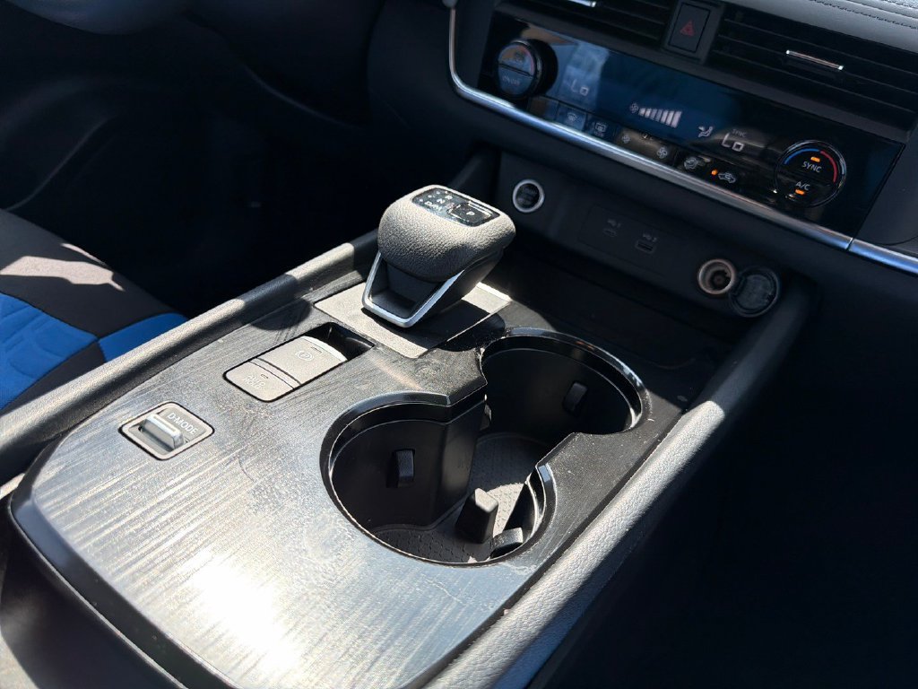 Used 2023 Nissan Rogue SV FWD image 20