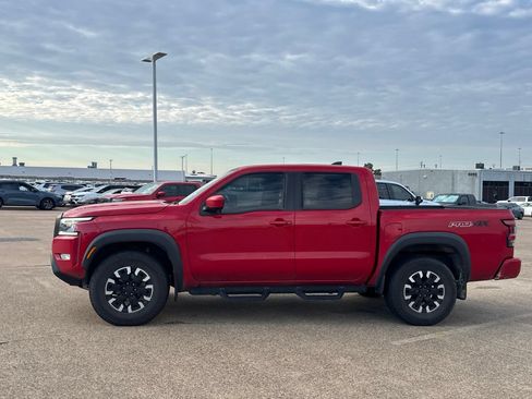 Used 2024 Nissan Frontier PRO-4X w/ Technology Package AWD/4WD image 13