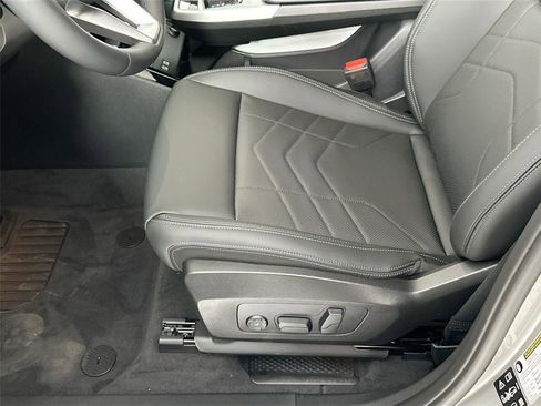 New 2026 BMW X1 xDrive28i w/ Technology Package AWD/4WD image 19