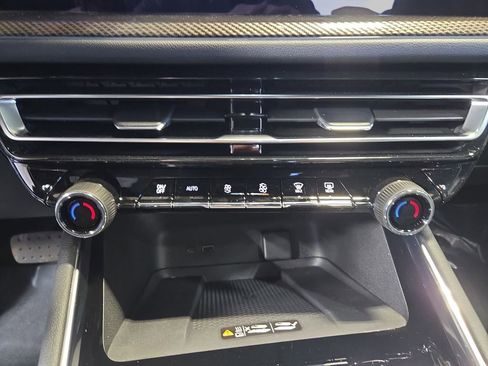 New 2026 Chevrolet Traverse High Country w/ LPO, Floor Liner Package image 25