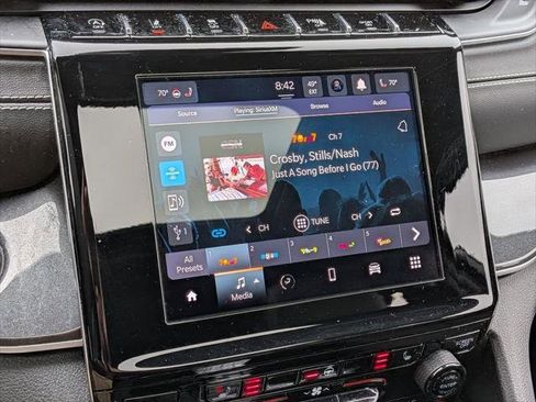 Certified 2023 Jeep Grand Cherokee Altitude AWD/4WD image 18