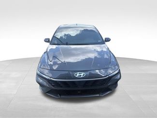 Used 2025 Hyundai Elantra Sport FWD video 2