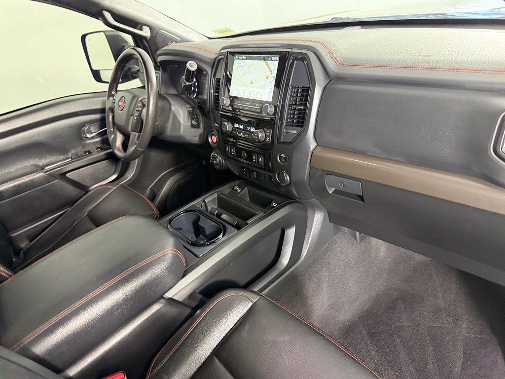 Used 2024 Nissan Titan PRO-4X w/ Pro-4x Convenience Package AWD/4WD image 23