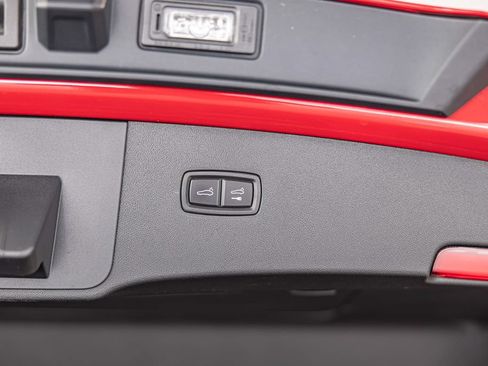 Used 2022 Porsche Cayenne GTS AWD/4WD image 17