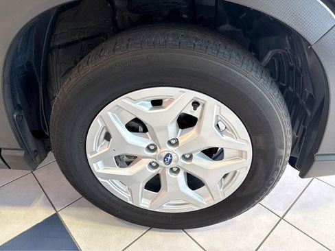 Used 2021 Subaru Forester AWD/4WD image 6