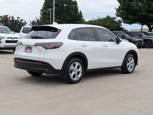 Used 2025 Honda HR-V LX image 6