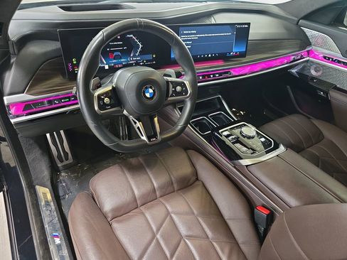 Used 2023 BMW 740i RWD image 19