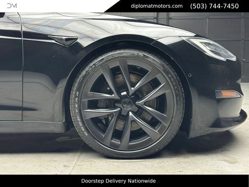 Used 2021 Tesla Model S Plaid image 38