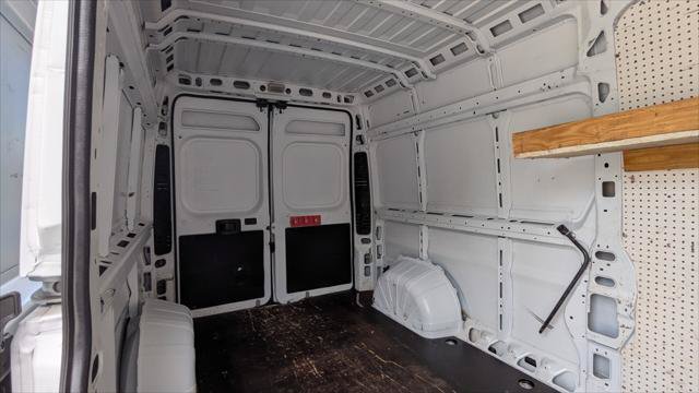 Used 2023 RAM ProMaster 2500 FWD image 13