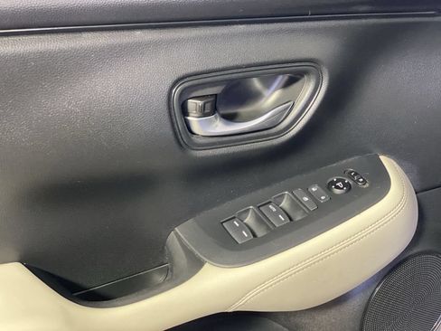 Used 2023 Honda HR-V LX image 27