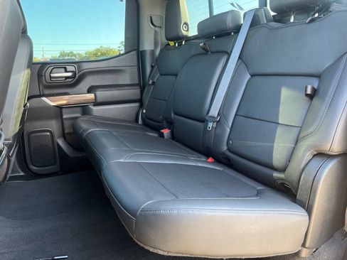 Used 2021 Chevrolet Silverado 1500 LT w/ Convenience Package II AWD/4WD image 12