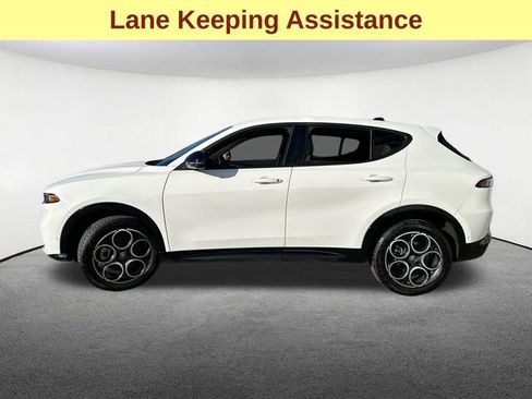 Used 2025 Alfa Romeo Tonale w/ Active Assist Package image 6