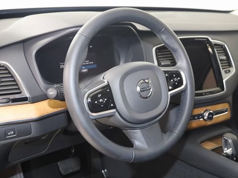 Used 2025 Volvo XC90 B5 Plus w/ Protection Package Premier image 6