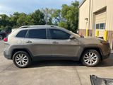Used 2016 Jeep Cherokee Limited image 3