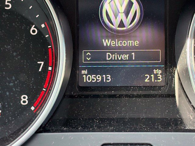 Used 2018 Volkswagen Tiguan SEL AWD/4WD image 12