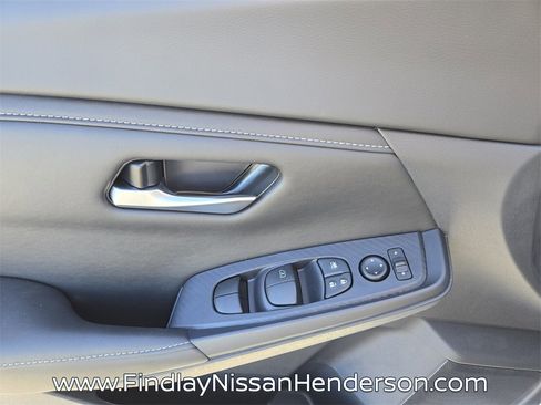 New 2025 Nissan Sentra SV image 9