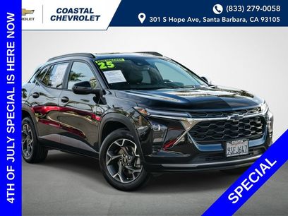 Used 2025 Chevrolet Trax LT w/ Driver Confidence Package