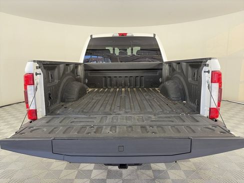 Used 2017 Ford F350 Platinum w/ Platinum Ultimate Package image 28